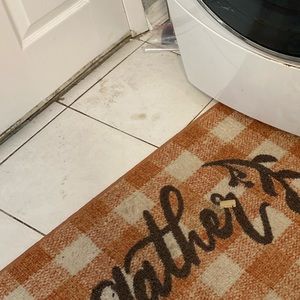 Meet your Posher, Ana